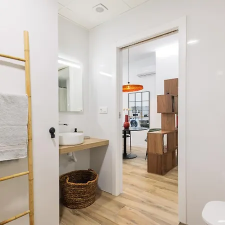 Moderno Loft Reformado, Smart Tv, Ac, Beach, 3pax Apartment *