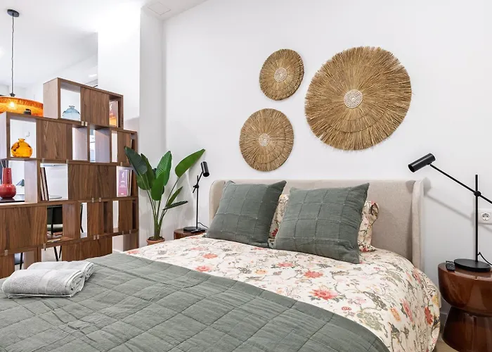 Apartamento Moderno Loft Reformado, Smart Tv, Ac, Beach, 3pax Valencia