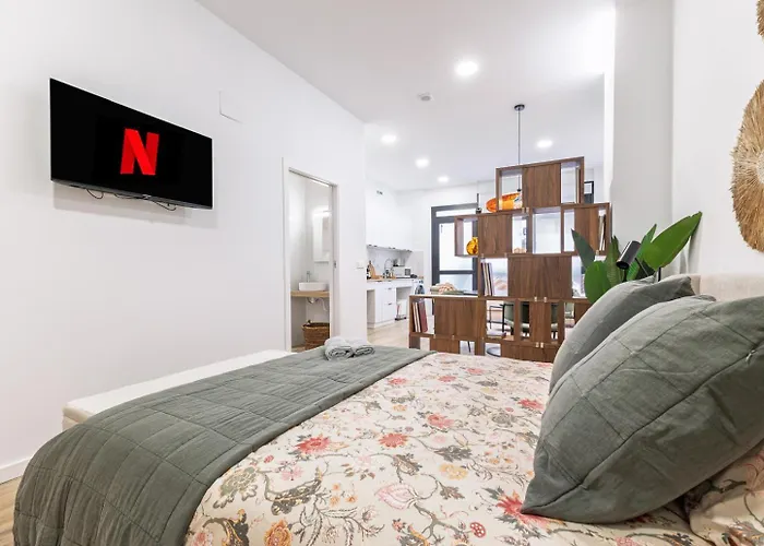 Apartamento Moderno Loft Reformado, Smart Tv, Ac, Beach, 3pax *