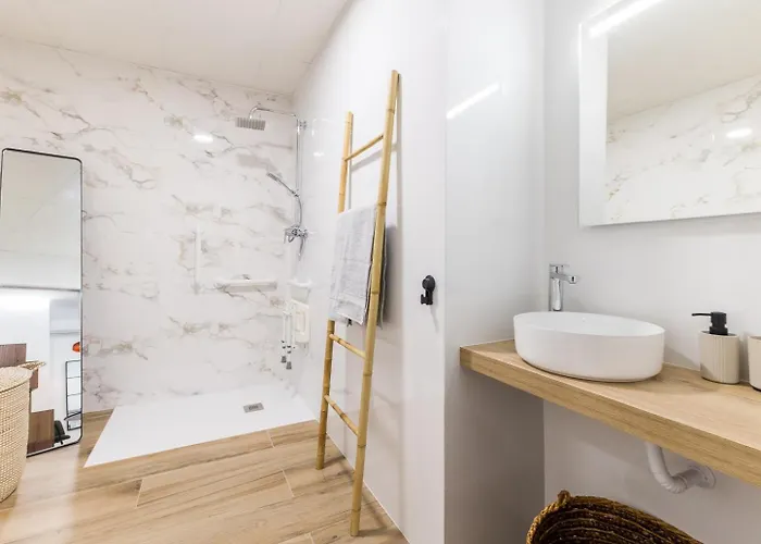Apartamento Moderno Loft Reformado, Smart Tv, Ac, Beach, 3pax Valencia